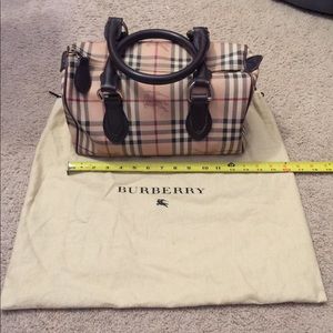 Authentic Burberry Handbag 👜